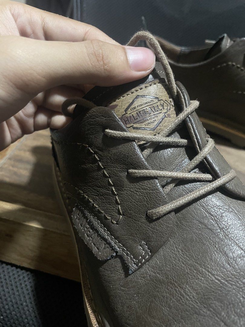 HLA Soft Leather shoes (Category: Casual Shoes) located in Manila. Submitted by jobcb (Listing ID 1465710478, Image 3). Description: UNISEX Like Brand New only used twice bc too small for me .