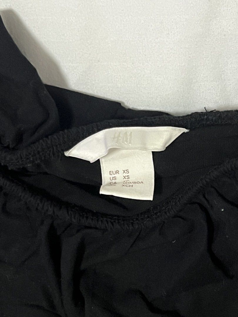H&M Black Ruffle Off Shoulder Top XS (Category: Blouses) located in Quezon City. Submitted by katedeclutter (Listing ID 1465592076, Image 2). Description: - Brand: H&M - Color: Black - Size: XS-S.