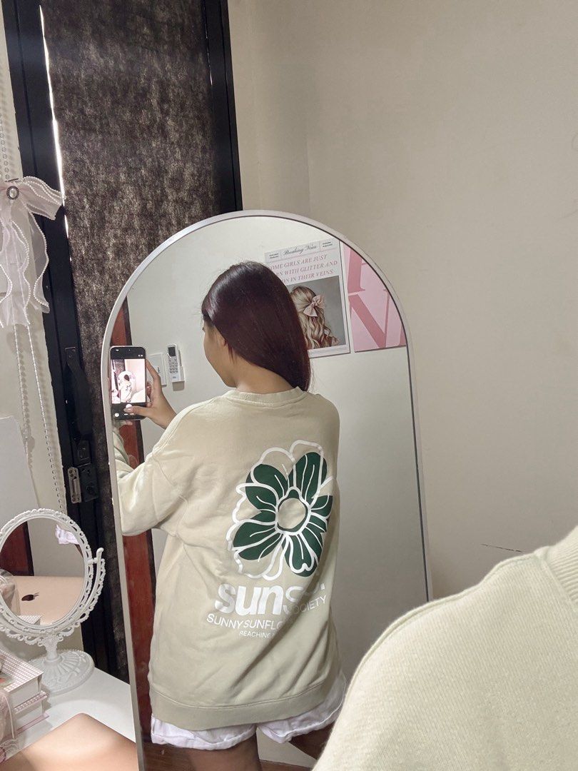 h&m pastel green oversized jacket (Category: Coats, Jackets and Outerwear) located in Quezon City. Submitted by coquettegirliepop (Listing ID 1465636636, Image 2). Description: .