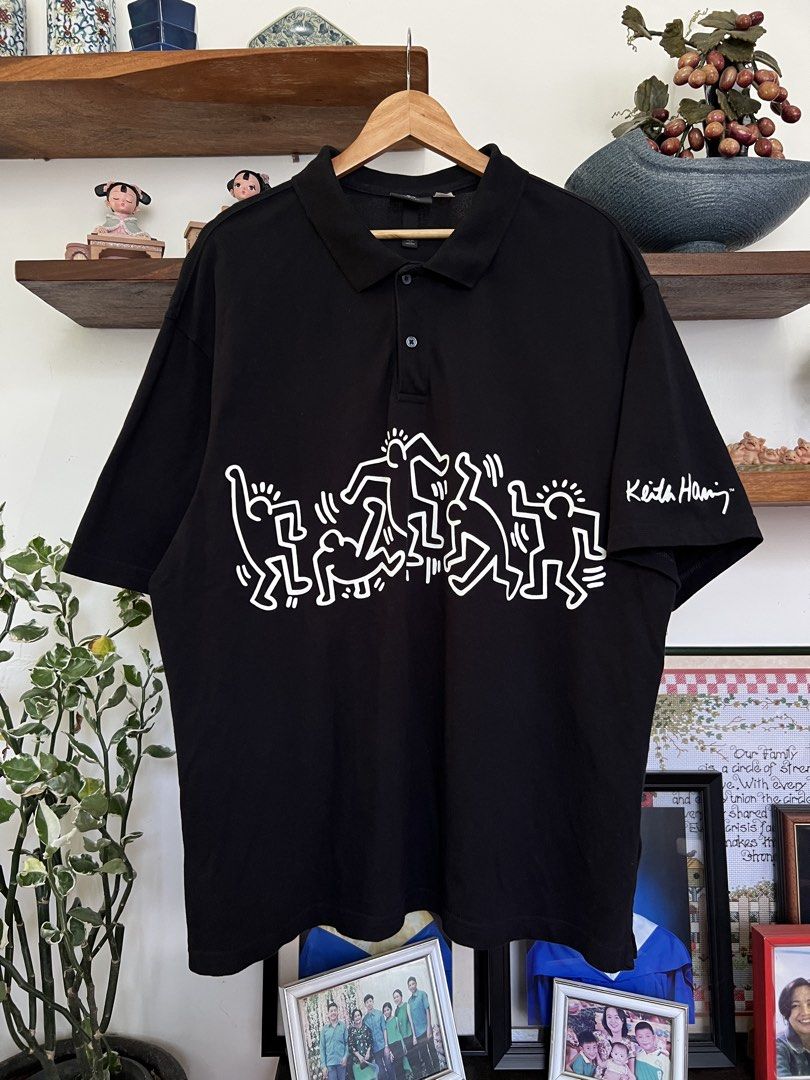 H&M X KEITH HARING (Category: Tshirts & Polo Shirts ) located in Solano. Submitted by aljoners (Listing ID 1465621291, Image 2). Description: Size: XL Width: 25 Length: 30 Color rate: 9.5/10 Condition: 10/10 Issue/s: None “Color may vary due to lighting”.
