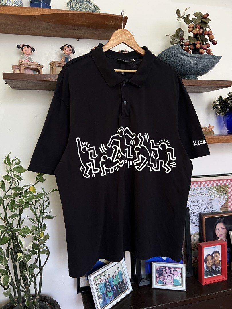 H&M X KEITH HARING (Category: Tshirts & Polo Shirts ) located in Solano. Submitted by aljoners (Listing ID 1465621291, Image 3). Description: Size: XL Width: 25 Length: 30 Color rate: 9.5/10 Condition: 10/10 Issue/s: None “Color may vary due to lighting”.