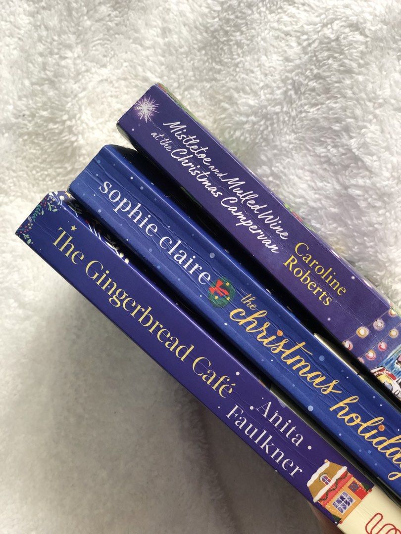 Holiday cute covers 🤍 (Category: Storybooks) located in Cavite. Submitted by miathepuhrse (Listing ID 1465721867, Image 2). Description: 🎀 cute-cover books for sale 📚 preloved reads looking for new homes - with minimal flaw like creases & tanning ♡ first to pay, first served .