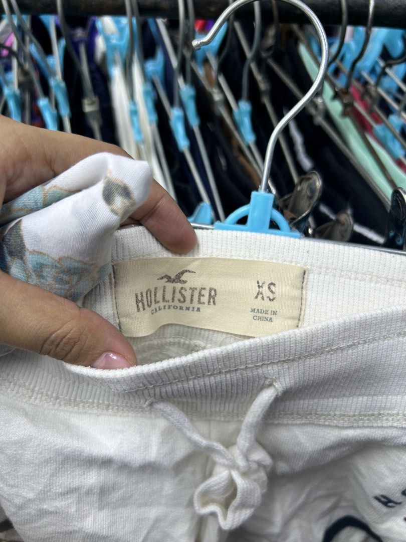 HOLLISTER SHORTS (Category: Shorts) located in Kabankalan. Submitted by leans_closet (Listing ID 1465680943, Image 3). Description: .