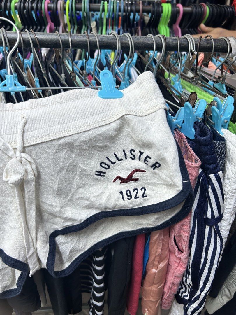 HOLLISTER SHORTS (Category: Shorts) located in Kabankalan. Submitted by leans_closet (Listing ID 1465680943, Image 2). Description: .