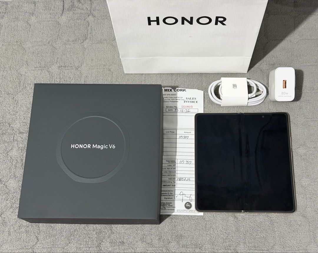 Honor Magic V6 512gb red with receipt from physical store (Category: Android Others) located in Manila. Submitted by primonching (Listing ID 1465689052, Image 2). Description: For sale Honor Magic V6 512gb red with receipt from honor physical store good as new 100% smooth. Complete standard package Bought it for 120k. Selling it for only 105k negotiable. Manila..