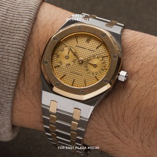 (Category: ) located in . Submitted by watchcollective (Listing ID 1465683014, Image 1). Description: .