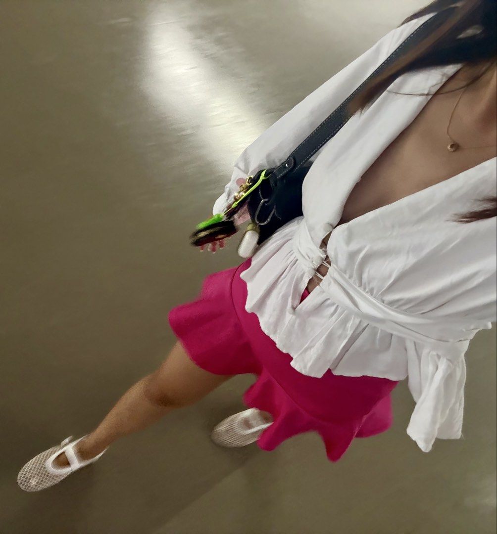 Hot Pink Mini Skirt (Category: Skirts) located in Caloocan City. Submitted by dyosalyn (Listing ID 1465653977, Image 3). Description: Size: 24-25 Condition: Good as new .