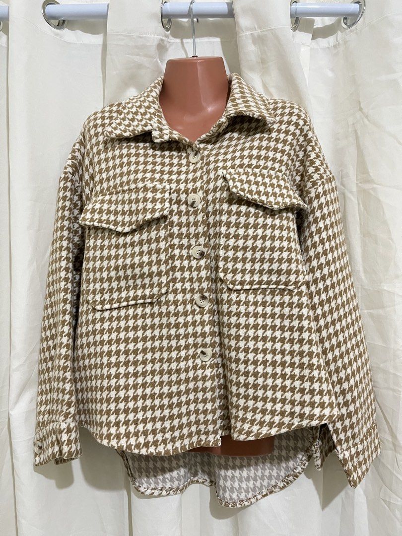 Houndstooth Button-Up Shirt Jacket (Category: Coats, Jackets and Outerwear) located in Angeles City. Submitted by melloromi (Listing ID 1465677035, Image 1). Description: Never worn FITS SMALL-LARGE.