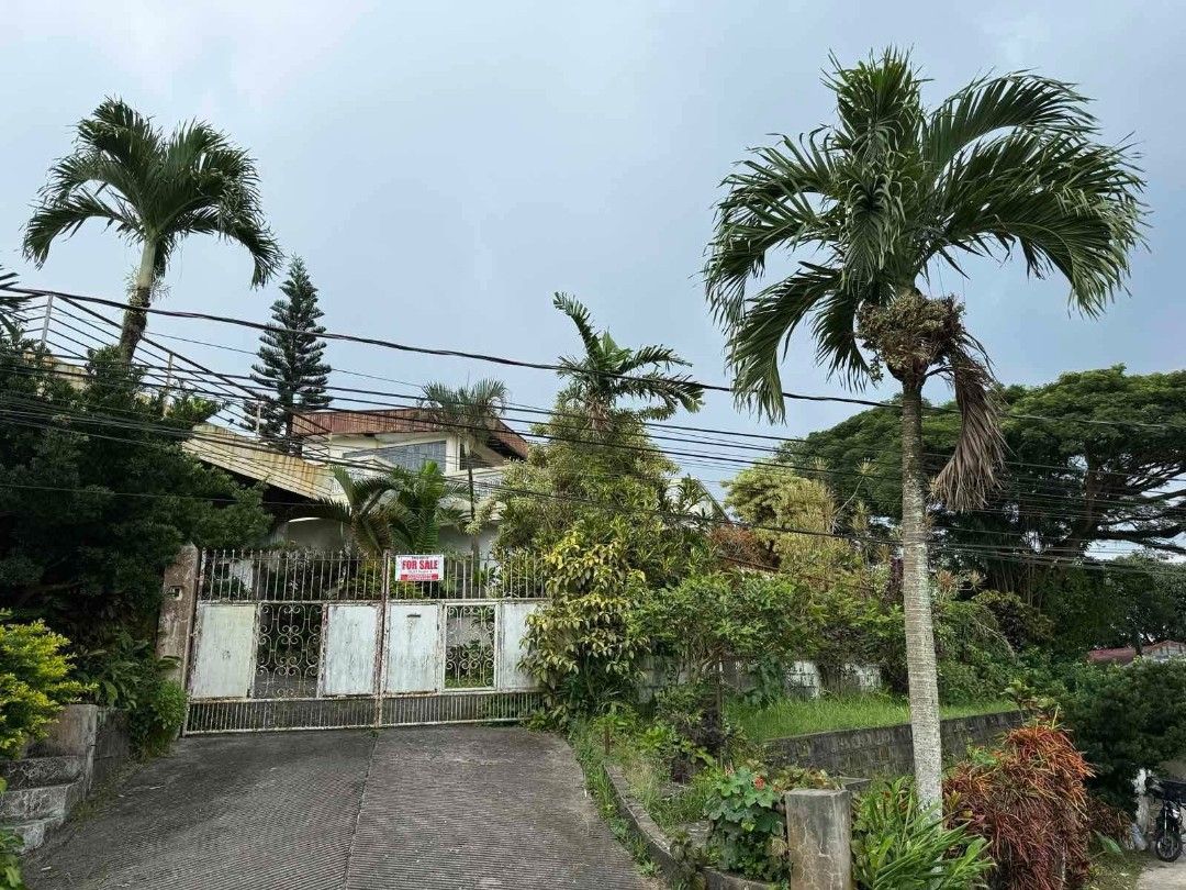 House and lot (Category: House & Lot) located in Manila. Submitted by dolorchris69891 (Listing ID 1465710291, Image 1). Description: Rush Sale: 30M Net for two Overlooking Properties. Total Area: 1,013 sqm. Please send a private message if interested. Lot 38 (with house - 464 sqm) in San Jose, Tagaytay City. Lot 36 (vacant lot - 559 sqm) in San Jose, Tagaytay City. *Preferably Direct Buyers only. Thanks..