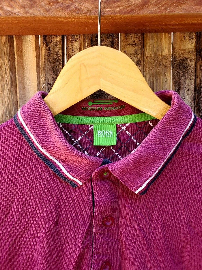 Hugo Boss (Category: Tshirts & Polo Shirts ) located in Digos. Submitted by makiboi2006 (Listing ID 1465710962, Image 2). Description: size medium 19.5width 27length good condition sign of usage sa collar.