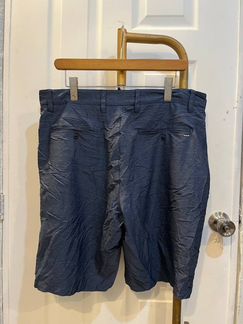 Hurley Short (Category: Shorts) located in Quezon City. Submitted by chicberry (Listing ID 1465611939, Image 2). Description: Hurley Men Size 36 on tag Tape measure 38 Length 22 .
