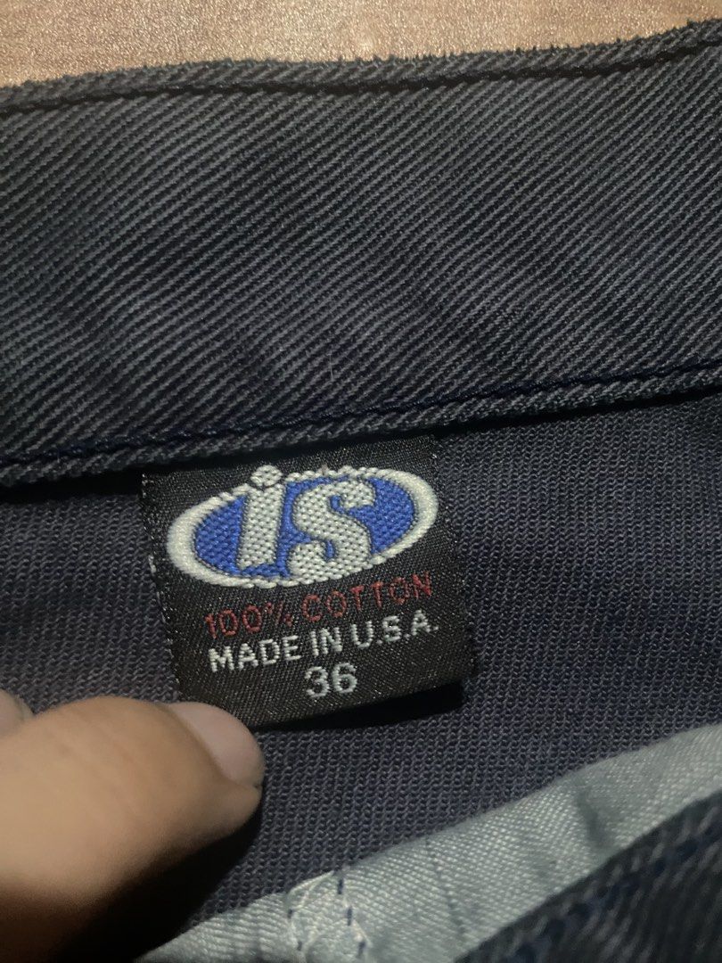 INTERSTATE JORTS (Category: Shorts) located in San Mateo. Submitted by miguel08k (Listing ID 1465649804, Image 3). Description: INTERSTATE JORTS (DYE INTO NAVY BLUE) W: 36 L: 25 T: 16 H: 14 issue: missing button and scratches.