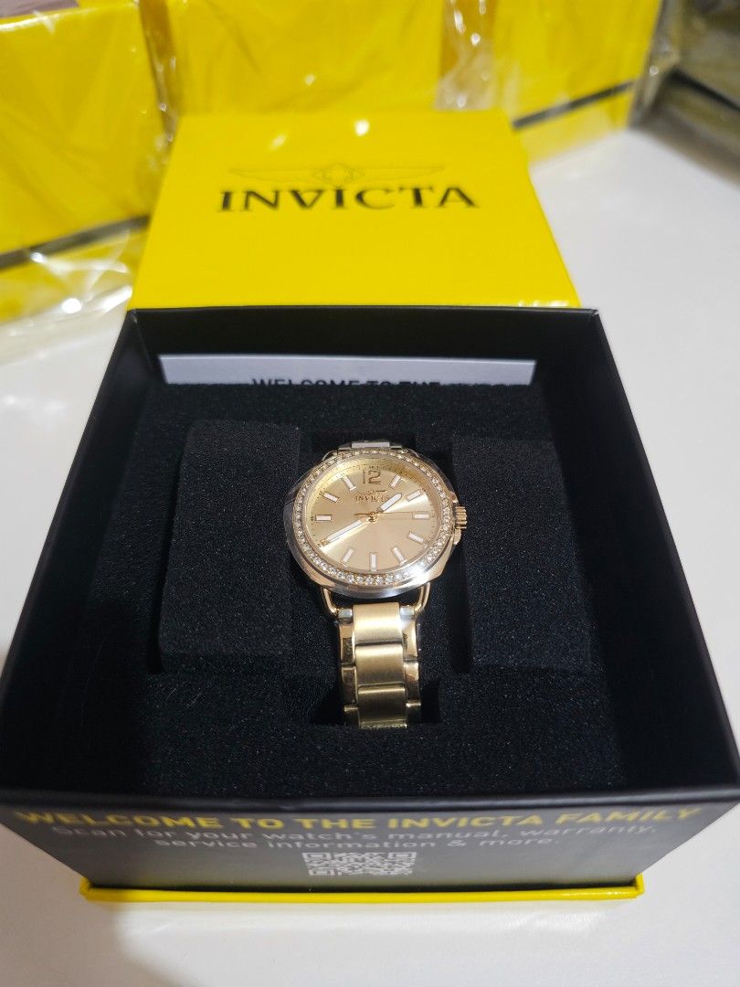 INVICTA Wildflower Lady (Category: Women's Watches) located in Quezon City. Submitted by senyoramaria2 (Listing ID 1465684714, Image 1). Description: INVICTA Wildflower Lady 32mm #USpasabuy Php3800❗️.