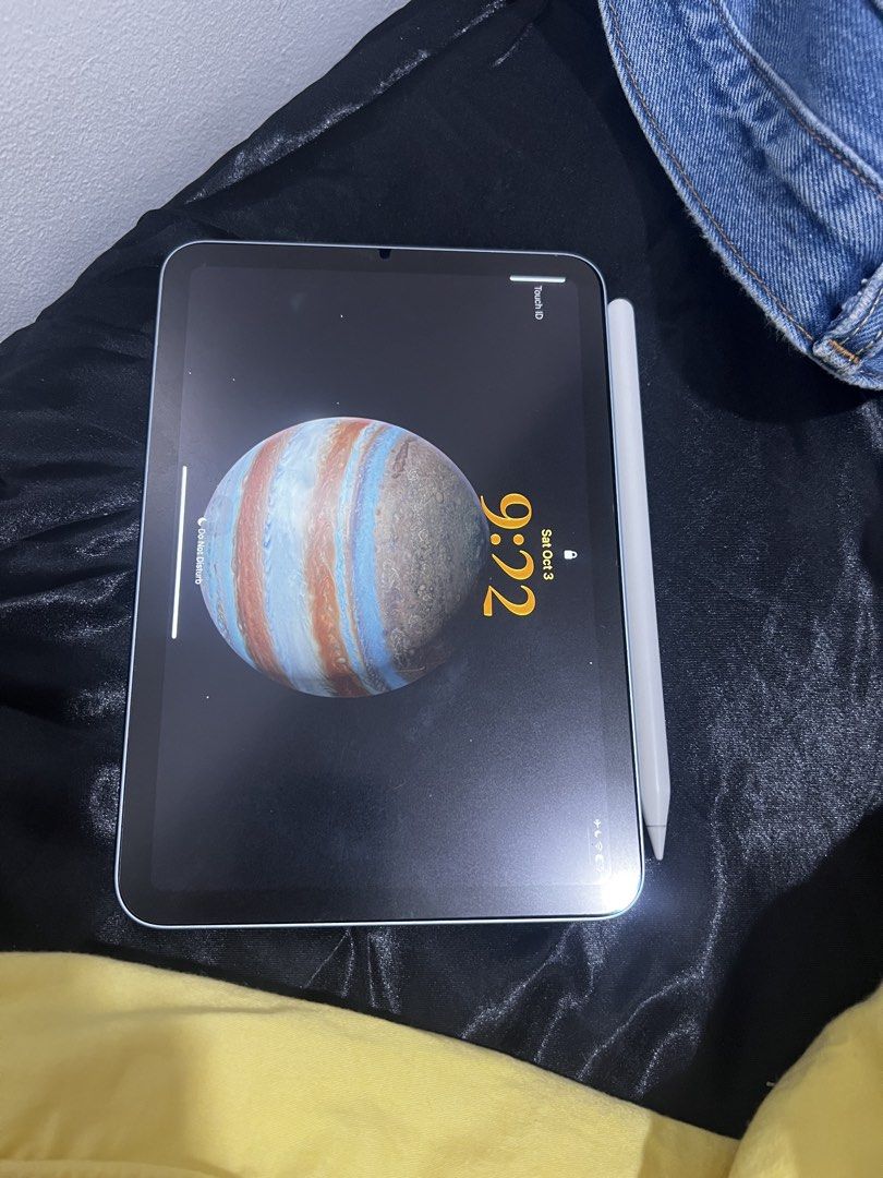 IPAD MINI A17 PRO 128GB (Category: iPad) located in Quezon City. Submitted by alexsantos99 (Listing ID 1465702001, Image 1). Description: Selling with box. Havent used that much coz I have otger sizes of ipad. FOR SALE: iPad mini (A17 Pro) 128GB Wi-Fi - Blue WITH FREE MOFT CASE VALUED AT 2600 Price: 28,000 (Slightly negotiable for sure buyers) Selling my iPad mini A17 Pro, 128GB, Wi-Fi, Space Gray in excellent condition. # Details: * 128GB storag