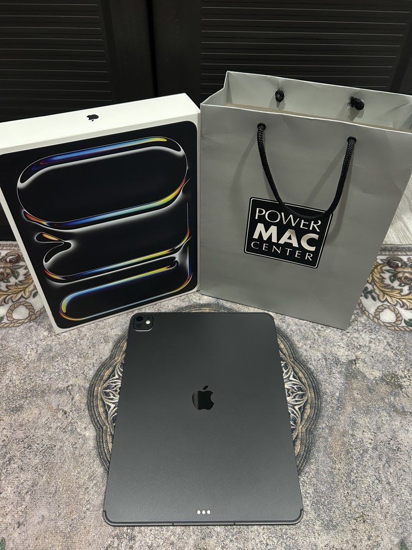 iPad Pro M5 13" (Wifi + Cellular) (Category: iPad) located in Manila. Submitted by wadadamzvki (Listing ID 1465698433, Image 2). Description: SALE OR SWAP orig price: ₱123,990 selling price: ₱78,490 iPad Pro M5 - 13" - Space Black - 256GB SSD - iOS 27 Golden Gate - 100% batt health (4 cycle counts as per posting) - Under warranty (Sept, 2027) - Can pass as bnew inclusions: - iPad itself - Original white box (same serial) - Original type-c cord - 