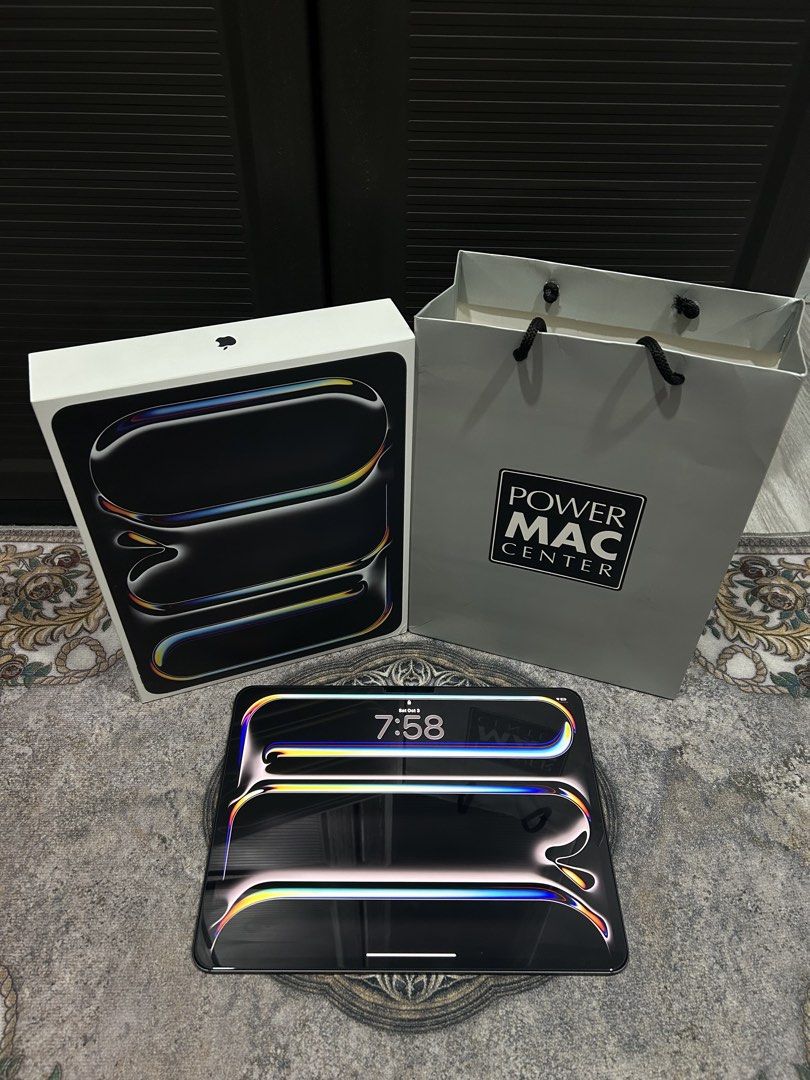 iPad Pro M5 13" (Wifi + Cellular) (Category: iPad) located in Manila. Submitted by wadadamzvki (Listing ID 1465698433, Image 1). Description: SALE OR SWAP orig price: ₱123,990 selling price: ₱78,490 iPad Pro M5 - 13" - Space Black - 256GB SSD - iOS 27 Golden Gate - 100% batt health (4 cycle counts as per posting) - Under warranty (Sept, 2027) - Can pass as bnew inclusions: - iPad itself - Original white box (same serial) - Original type-c cord - 