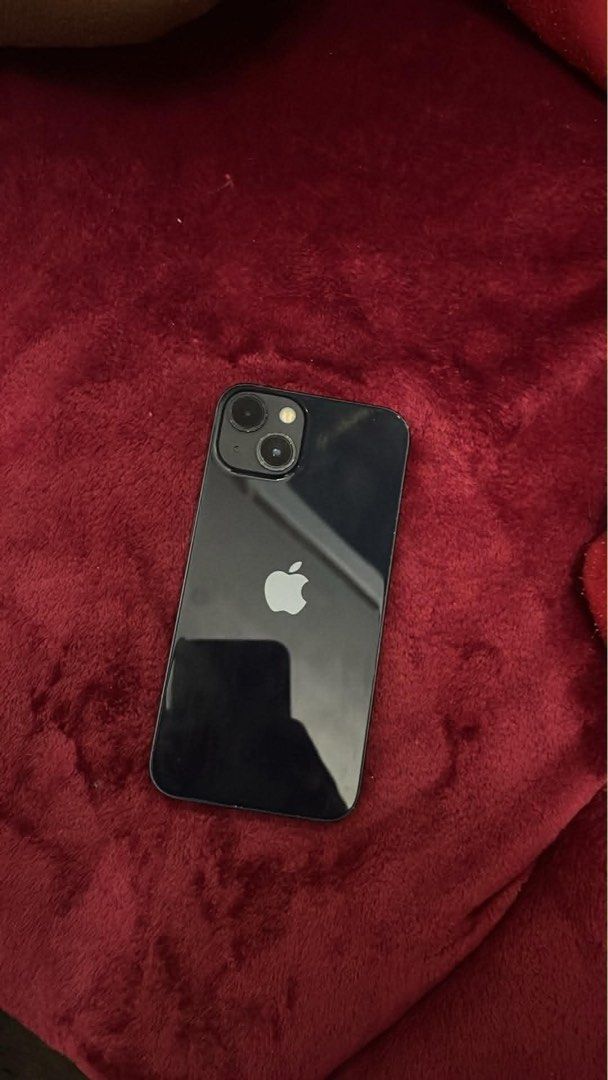 iphone 13 openline (Category: iPhone 13 Series) located in Bacoor. Submitted by solesprit (Listing ID 1465650436, Image 2). Description: for sale need upgrade bought this bnew with box 84% batt health .