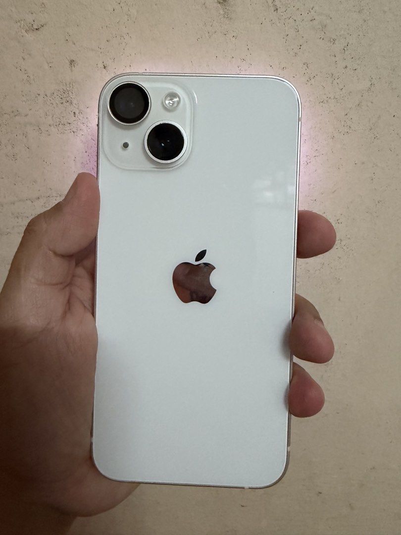 Iphone 14 (Category: iPhone 14 Series) located in Taguig. Submitted by _chrys_ (Listing ID 1465587409, Image 3). Description: 81% Battery Health Fully functional, no issues Well-maintained and in good overall condition Minor signs of normal use only Battery still performs well for daily use Factory reset and ready for a new owner.