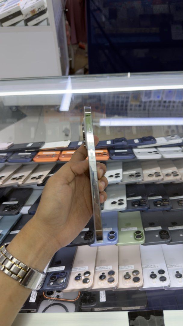 iPhone 14 Pro Max 256gb 96% BH Smart Locked (Category: Other Gadgets) located in Manila. Submitted by carimgadgets (Listing ID 1465716119, Image 3). Description: .