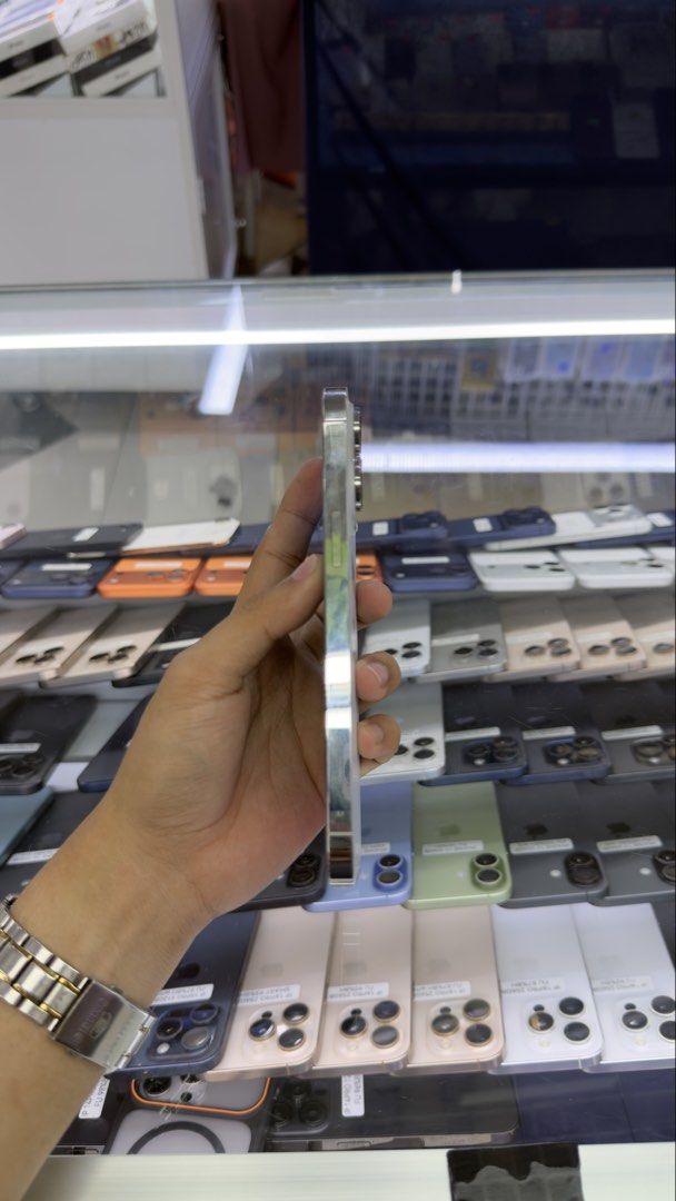iPhone 14 Pro Max 256gb 96% BH Smart Locked (Category: Other Gadgets) located in Manila. Submitted by carimgadgets (Listing ID 1465716119, Image 2). Description: .