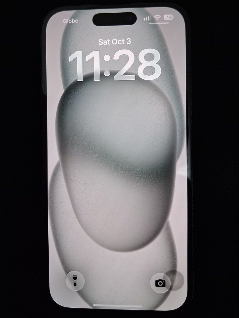 iPhone 15 256 GB (Category: iPhone 15 Series) located in Manila. Submitted by dnmdnm (Listing ID 1465602389, Image 2). Description: - Model: iPhone 15 - Storage Capacity: 256 GB - Color: Black - Key Features: Dynamic Island display, powerful dual-camera system, USB-C port - Scratches on the camera due to camera protector - Scratches on the sides - Meetup Locations: Festival Supermall (Muntinlupa) or One Ayala (Makati).