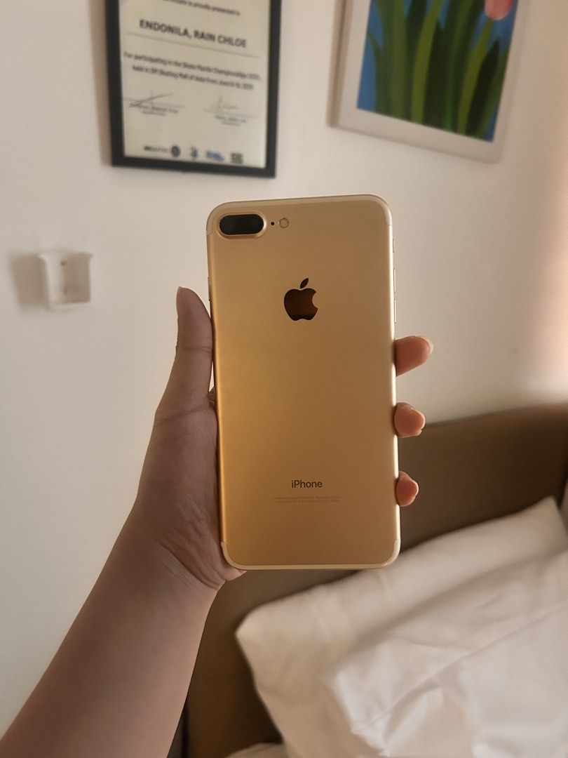 IPHONE 7 PLUS | 256GB | 100% BH | Rose Gold (Category: iPhone 7 Series) located in Manila. Submitted by kashrain (Listing ID 1465603712, Image 1). Description: IPHONE 7 PLUS | 256GB | 100% BH | Rose Gold 256GB 100% Battery Health — replaced Color: Rose Gold ISSUE: Minor dents/scuffs on the sides only -First owner -No issues from the phone besides the side dents (dm for the photos) -Negotiable! Loc: Cavite/Metro Manila | Lalamove / J&T / LBC / Mee