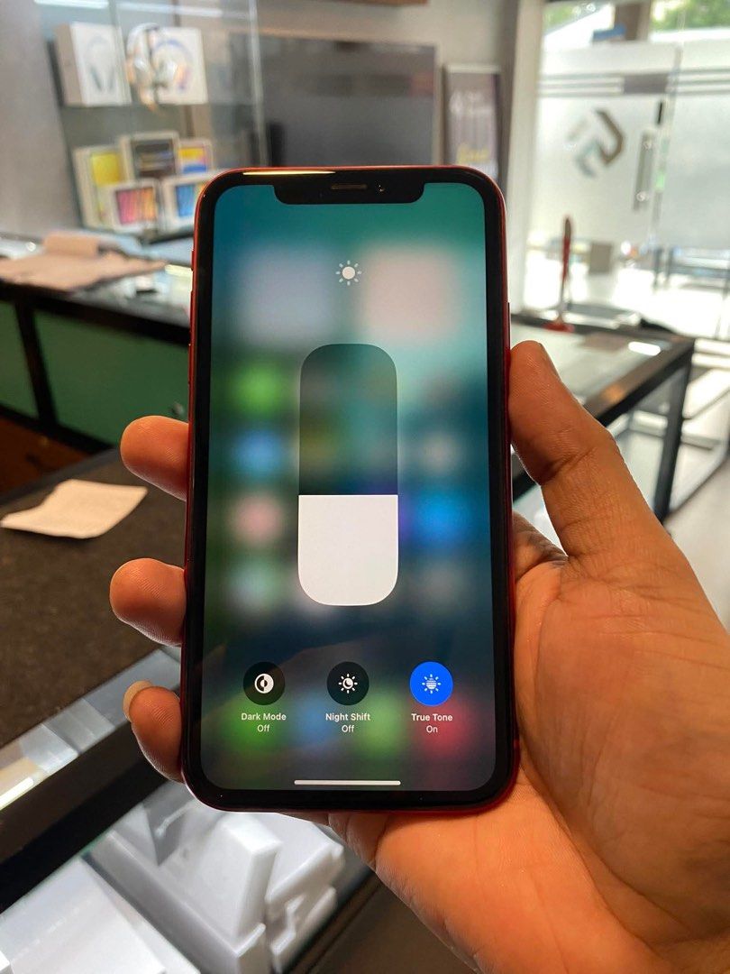 Iphone Xr 256gb Red (Category: iPhone X Series) located in Manila. Submitted by anning888 (Listing ID 1465649124, Image 2). Description: Good working conditions No sim restrictions True tone ✅ Face ID✅ With tempered and black case.