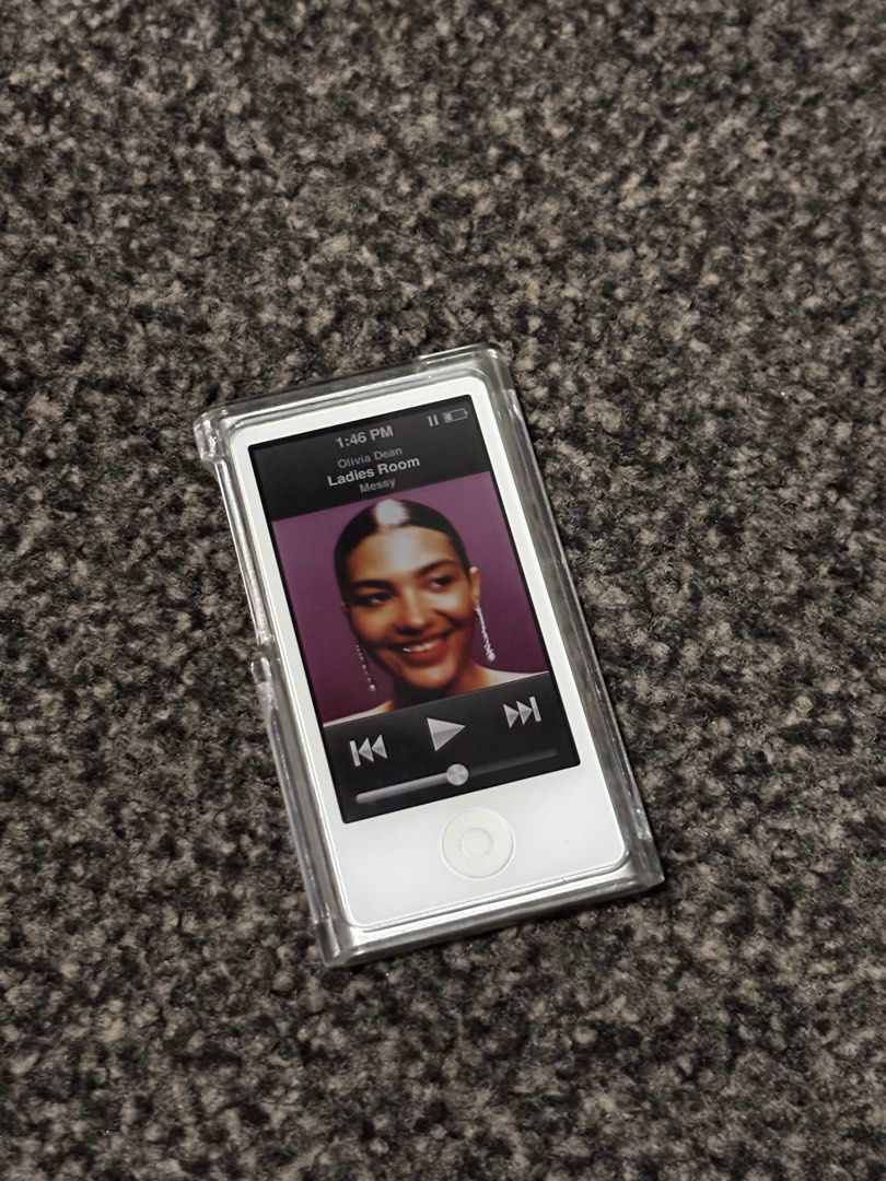 iPod Nano 7th Gen (White) (Category: Portable Music Players) located in Bulacan. Submitted by thriftstarph (Listing ID 1465623834, Image 1). Description: PLEASE READ THE DESCRIPTION BELOW‼️ iPod Nano Gen 7th From Japan Battery Good No Issue (minor scratches) With Charging Cable and Case 3900📩.