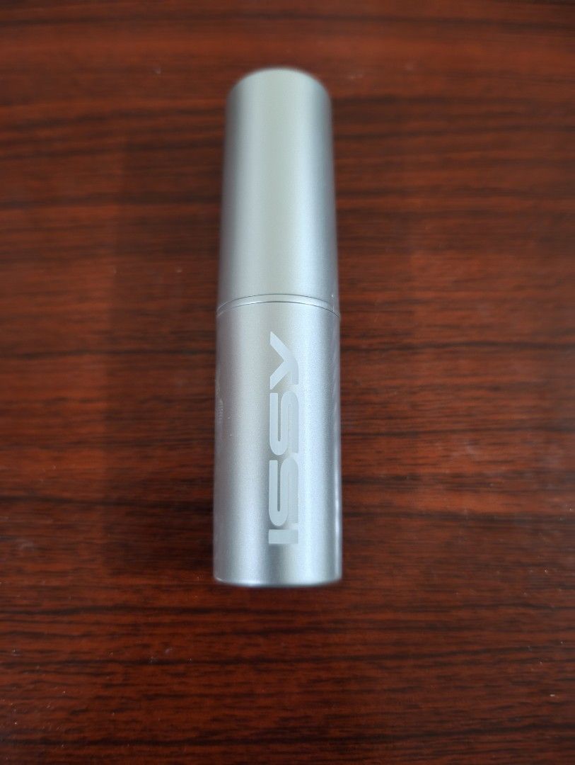 Issy Active Skin Stick - Sand (Category: Makeup) located in Las Pinas. Submitted by tsc.cst (Listing ID 1465707778, Image 1). Description: - Used few product Once - Bought in orange app for 227 ‎‼️Reminders: ‎ ‎- Manage expectations: Items are preloved, so minor-flaws or signs of wear may exist. ‎- Wash before wearing: Remind to wash items upon arrival. ‎-❗No Video❗No Return/Refund: Make sure to take video when opening the parcel to properly addr