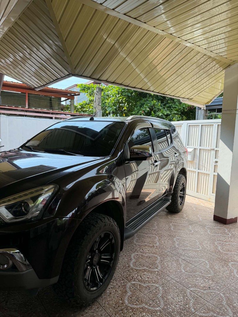 Isuzu Mu-X (Category: Used Cars) located in Manila. Submitted by cedbax (Listing ID 1465645345, Image 3). Description: FOR SALE: 2018 Isuzu 3.0 Liter Engine Automatic Transmission 4x2 negotiable price 950k Vehicle Specifications & Highlights: Year / Model: 2018 Isuzu Mux Mileage: 46,000 km only (Low mileage) Engine / Fuel: 3.0L Blue Power Diesel Transmission: Automatic Color: Brown Maintenance & Condition: 🔋 Newly replaced battery (Brand new, st