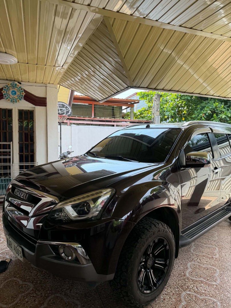 Isuzu Mu-X (Category: Used Cars) located in Manila. Submitted by cedbax (Listing ID 1465645345, Image 1). Description: FOR SALE: 2018 Isuzu 3.0 Liter Engine Automatic Transmission 4x2 negotiable price 950k Vehicle Specifications & Highlights: Year / Model: 2018 Isuzu Mux Mileage: 46,000 km only (Low mileage) Engine / Fuel: 3.0L Blue Power Diesel Transmission: Automatic Color: Brown Maintenance & Condition: 🔋 Newly replaced battery (Brand new, st
