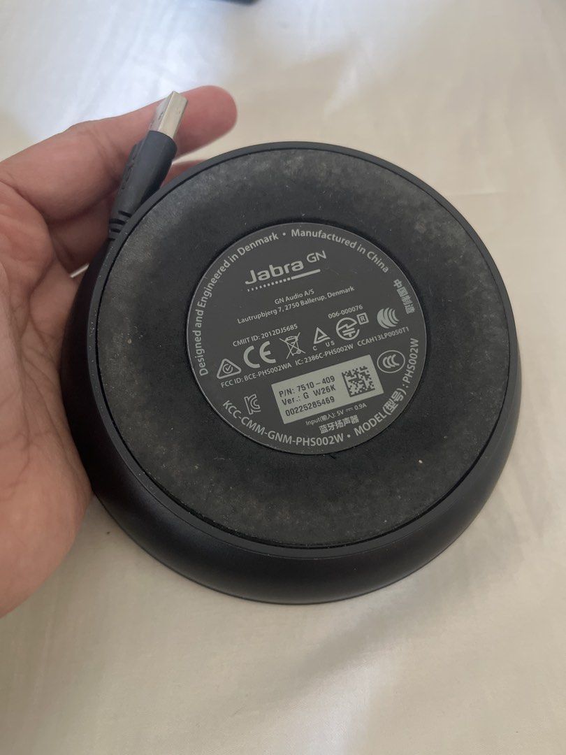 Jabra Speak 510 Wireless Bluetooth Speaker (Category: Soundbars, Speakers & Amplifiers) located in Makati City. Submitted by tanya29 (Listing ID 1465629416, Image 3). Description: - Authentic Jabra Speak 510 portable speakerphone (Model: PHS002W, Part No: 7510-409) - Dual connectivity: Connect easily via Bluetooth or the attached USB cable - Features a built-in microphone and convenient call control buttons directly on the unit - Versatile use: I