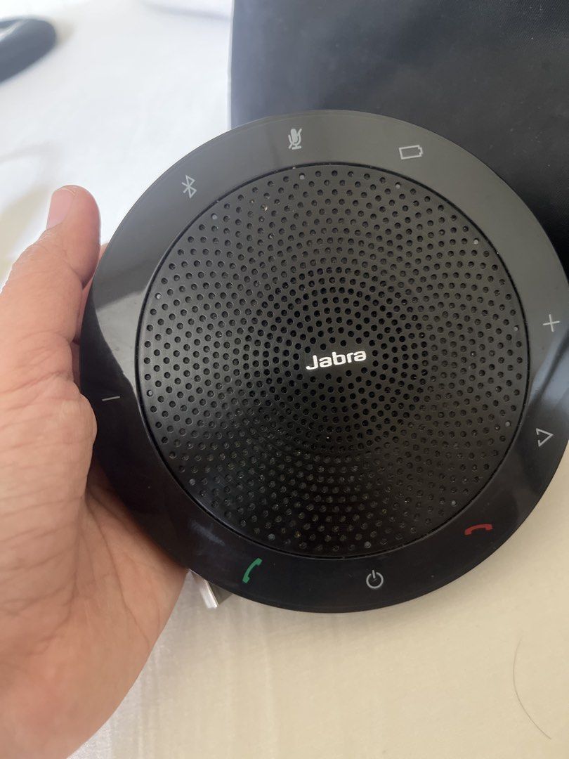 Jabra Speak 510 Wireless Bluetooth Speaker (Category: Soundbars, Speakers & Amplifiers) located in Makati City. Submitted by tanya29 (Listing ID 1465629416, Image 1). Description: - Authentic Jabra Speak 510 portable speakerphone (Model: PHS002W, Part No: 7510-409) - Dual connectivity: Connect easily via Bluetooth or the attached USB cable - Features a built-in microphone and convenient call control buttons directly on the unit - Versatile use: I