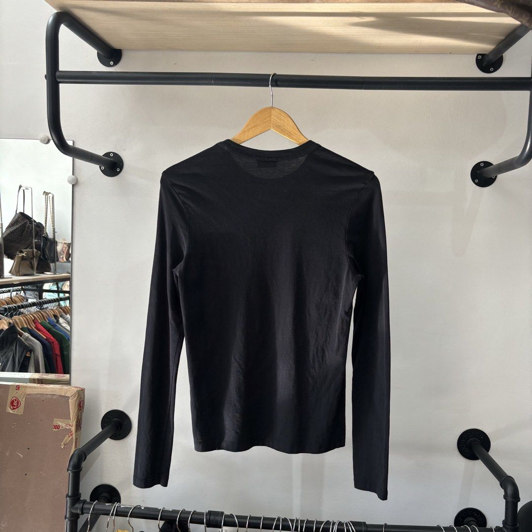 Jacquemes longsleeve (Category: Longsleeves) located in Bambang. Submitted by heats777 (Listing ID 1465744658, Image 3). Description: Excellent condition No issue Size: Medium on tag.