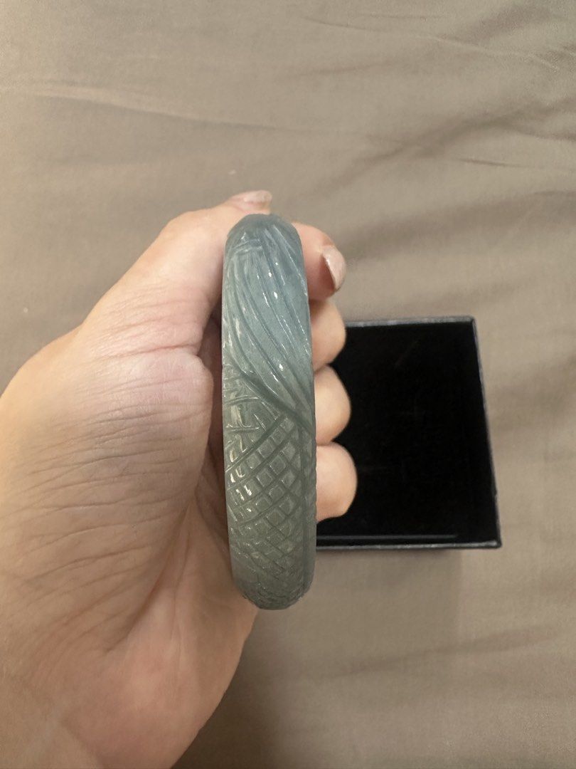 Jade Grade A Bangle 54mm (Category: Bracelets) located in Quezon City. Submitted by _shopsnatched88 (Listing ID 1465597734, Image 3). Description: Comes with certificate HQ Natural jade, sound test passed Very nice in actual Slightly negotiable pm your offer Will provide nice packaging .