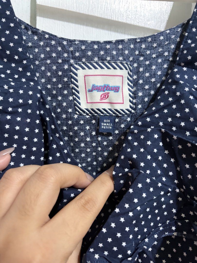 Jagthug Blue Blouse (Category: Blouses) located in Quezon City. Submitted by berrystrawng (Listing ID 1465683852, Image 2). Description: .