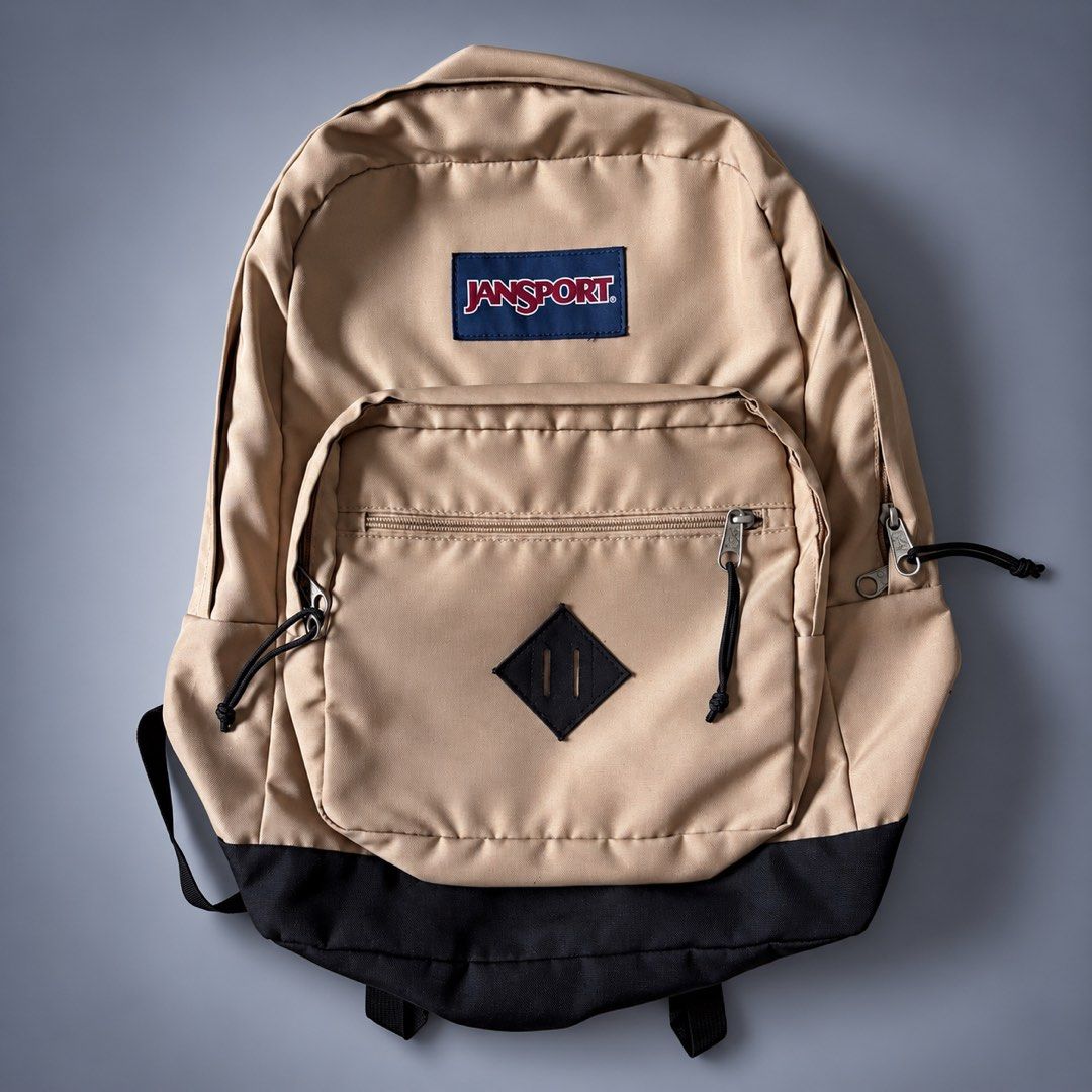 JANSPORT BACKPACK (Category: Backpacks) located in Taguig. Submitted by clarrk95 (Listing ID 1465625670, Image 1). Description: Jansport Backpack Height: 19inches Length: 15inches Depth: 6inches PRICE: ₱1,200 ONLY! ✅ very good condition ✅ add shipping fee ✅ ignoring LP inquiry Shipping: Lalamove | J&T | LBC Location: Taguig📍 Payment: Gcash | Bank | Cash FB: THRFT IG: thrft_25 DM for more detailed pics.📩.