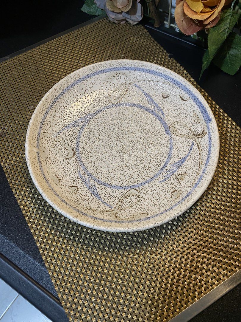 Japan Big bowl (Category: Other Kitchenware & Tableware) located in Caloocan City. Submitted by mzmarsz (Listing ID 1465629675, Image 1). Description: Japan surplus 9” inch.