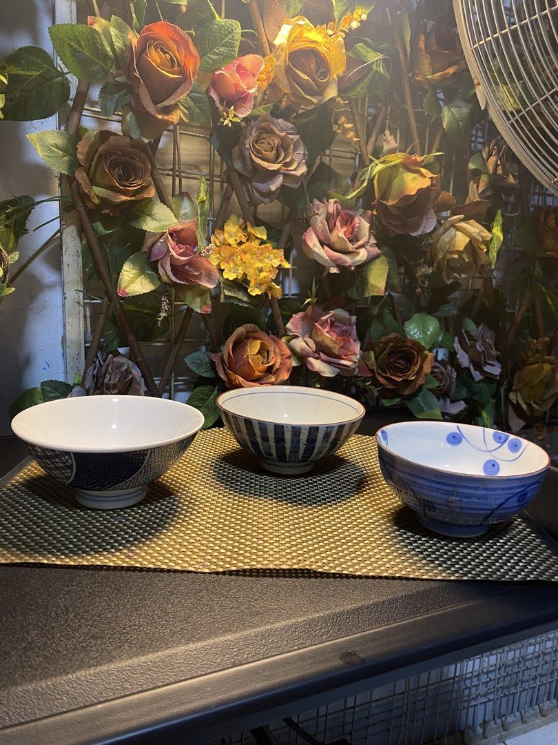 Japan dinner bowl (Category: Dinnerware & Cutlery) located in Caloocan City. Submitted by mzmarsz (Listing ID 1465643553, Image 1). Description: Japan suplus as is Good for soup and rice bowl 5 1/2 “ 5”.