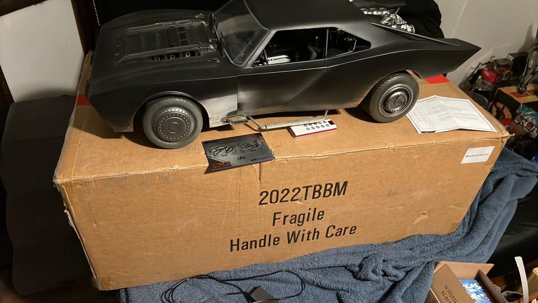 Jazzinc Dioramas The Batman (2022) Batmobile Weathered Version (Category: Vehicle & Diecast Models) located in Manila. Submitted by dmnhobbies (Listing ID 1465749220, Image 3). Description: Displayed only Lights are working Comes with brown shipper's box.