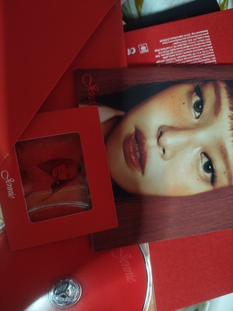 Jennie Ruby Digipack (Category: K-Wave Merchandise) located in Cavite. Submitted by kofiii (Listing ID 1465606690, Image 2). Description: Unsealed complete inlu except pc.