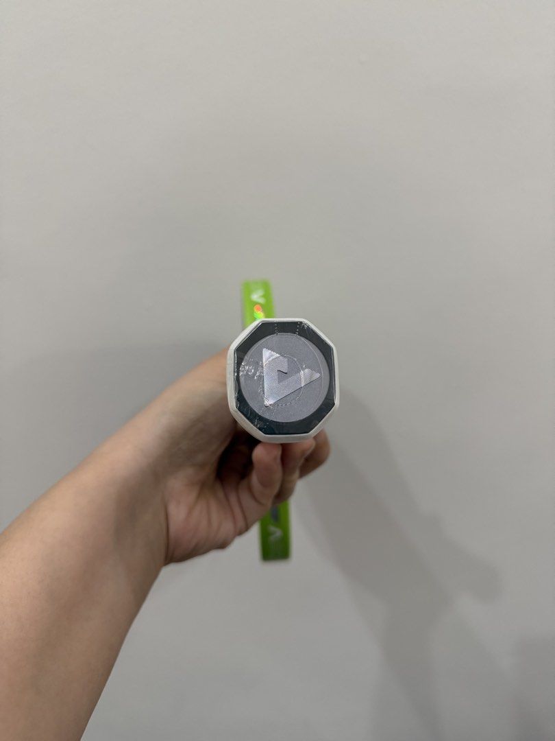 Joola Kosmos Pro 5 (Category: Racket and Ball Sports) located in Manila. Submitted by chingrmica (Listing ID 1465726257, Image 3). Description: rfs: extra paddle got it as a replacement paddle from Juego can negotiate the price.