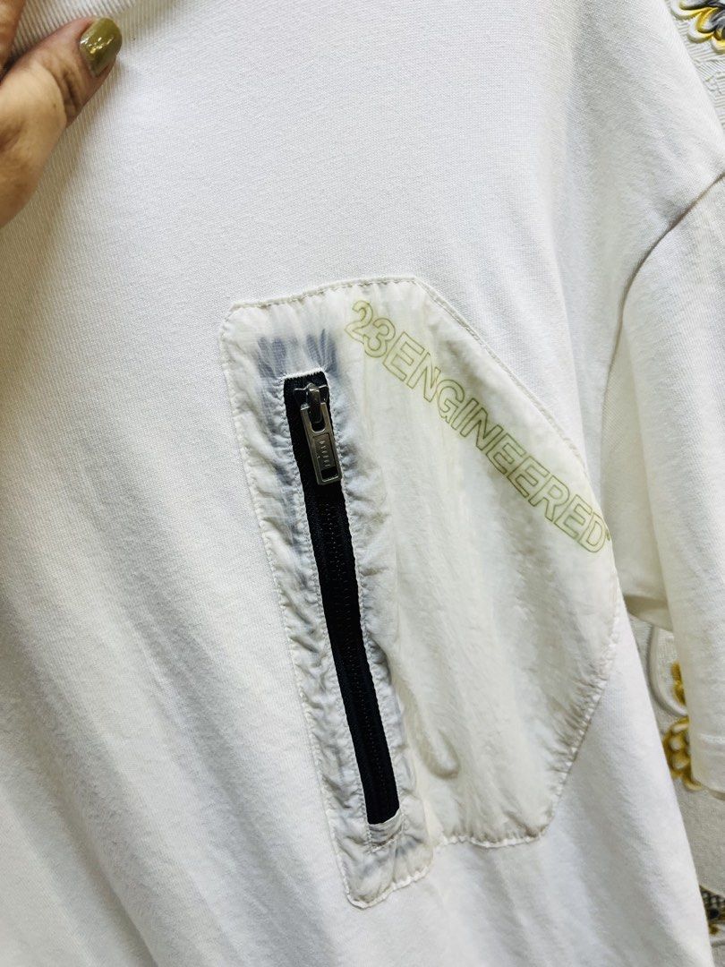 Jordan 23 Engineered White Pocket T-Shirt Size M (Category: Tshirts & Polo Shirts ) located in Manila. Submitted by irenekaren57943 (Listing ID 1465590628, Image 2). Description: 𒊹︎𝐉𝐨𝐫𝐝𝐚𝐧 𝐒𝐡𝐢𝐫𝐭 ➤ 𝟐𝟏.𝟓 𝐖 | 𝟐𝟗 𝐋 ➤ 𝟗.𝟓 | 𝐄𝐱𝐜𝐞𝐥𝐥𝐞𝐧𝐭 ➤ 𝐍𝐨 𝐈𝐬𝐬𝐮𝐞 ➤ 𝐍𝐞𝐞𝐝 𝐖𝐚𝐬𝐡 𝐎𝐧𝐥𝐲 .