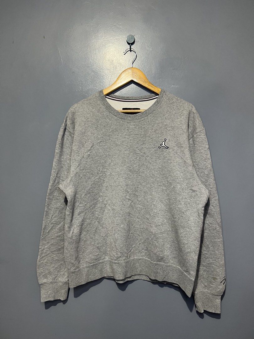 Jordan Sweatshirt (Category: Coats, Jackets and Outerwear) located in Pagadian. Submitted by chiccsilog (Listing ID 1465677264, Image 1). Description: excellent condition 9.5/10 color rate 23x27 (L to Semi Xl) no issue.