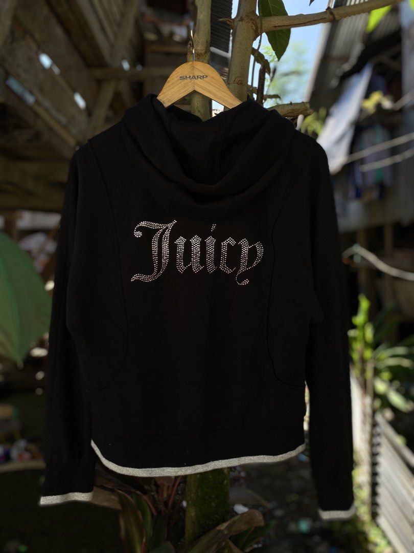 Juicy Couture zip up hoodie (Category: Coats, Jackets and Outerwear) located in Cagwait. Submitted by roundsociety_ph (Listing ID 1465594409, Image 2). Description: .
