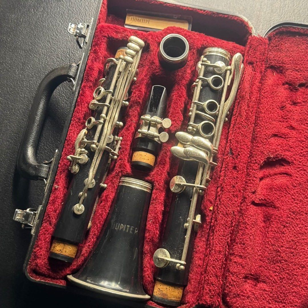 Jupiter Wind Instruments Student Clarinet in Hard Case (Category: Musical Instruments) located in Baguio. Submitted by paatttyyyy (Listing ID 1465737652, Image 2). Description: Made in Taiwan.