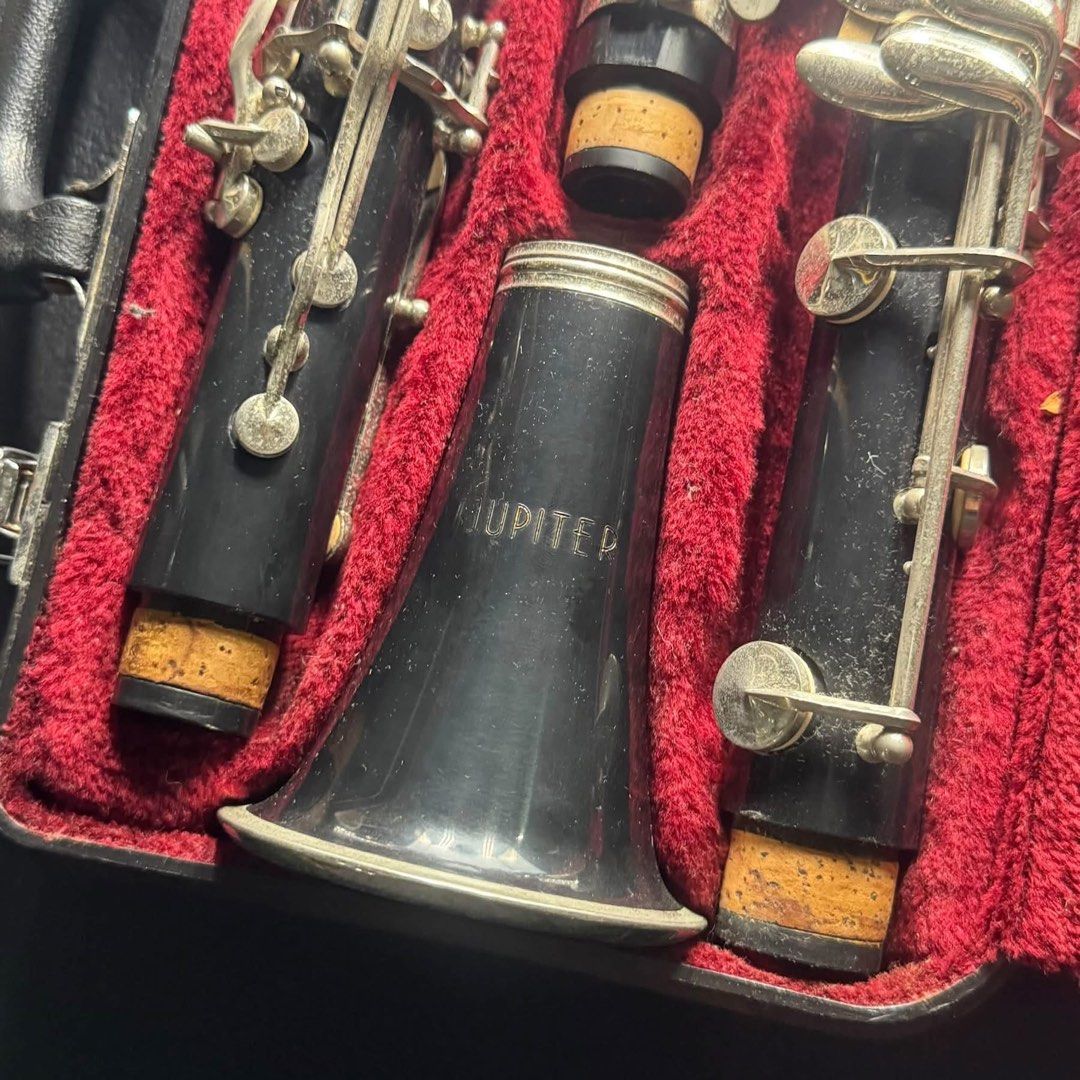 Jupiter Wind Instruments Student Clarinet in Hard Case (Category: Musical Instruments) located in Baguio. Submitted by paatttyyyy (Listing ID 1465737652, Image 3). Description: Made in Taiwan.