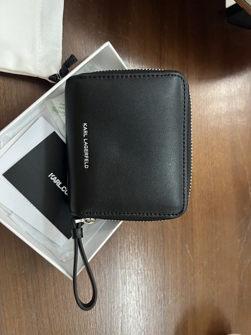 Karl Lagerfeld Bifold Wallet (Category: Wallets & Card holders) located in Quezon City. Submitted by tmatts (Listing ID 1465593524, Image 3). Description: Karl Lagerfeld K/Circle Medium Bifold Wallet Brand new, never been used Original: P7,749 RFS: it’s too big for my bags.
