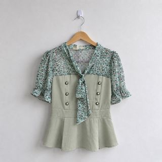 (Kategori: ) berada di . Dikirim oleh thriftkuyy (ID iklan 1465742090, Gambar 1). Deskripsi: .