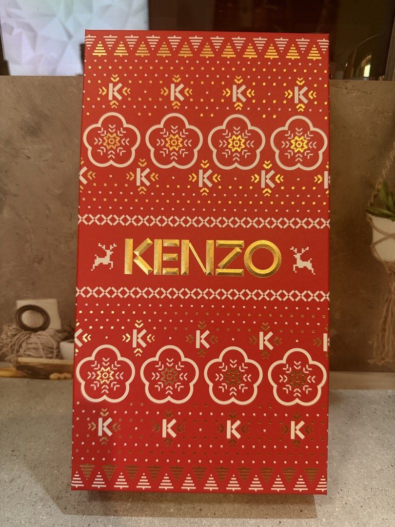 Kenzo Poppy Bouquet (Category: Fragrance & Deodorants) located in Paranaque City. Submitted by oommggg (Listing ID 1465596286, Image 1). Description: 100% Original Paranaque Area If nagdududa wag bumili..